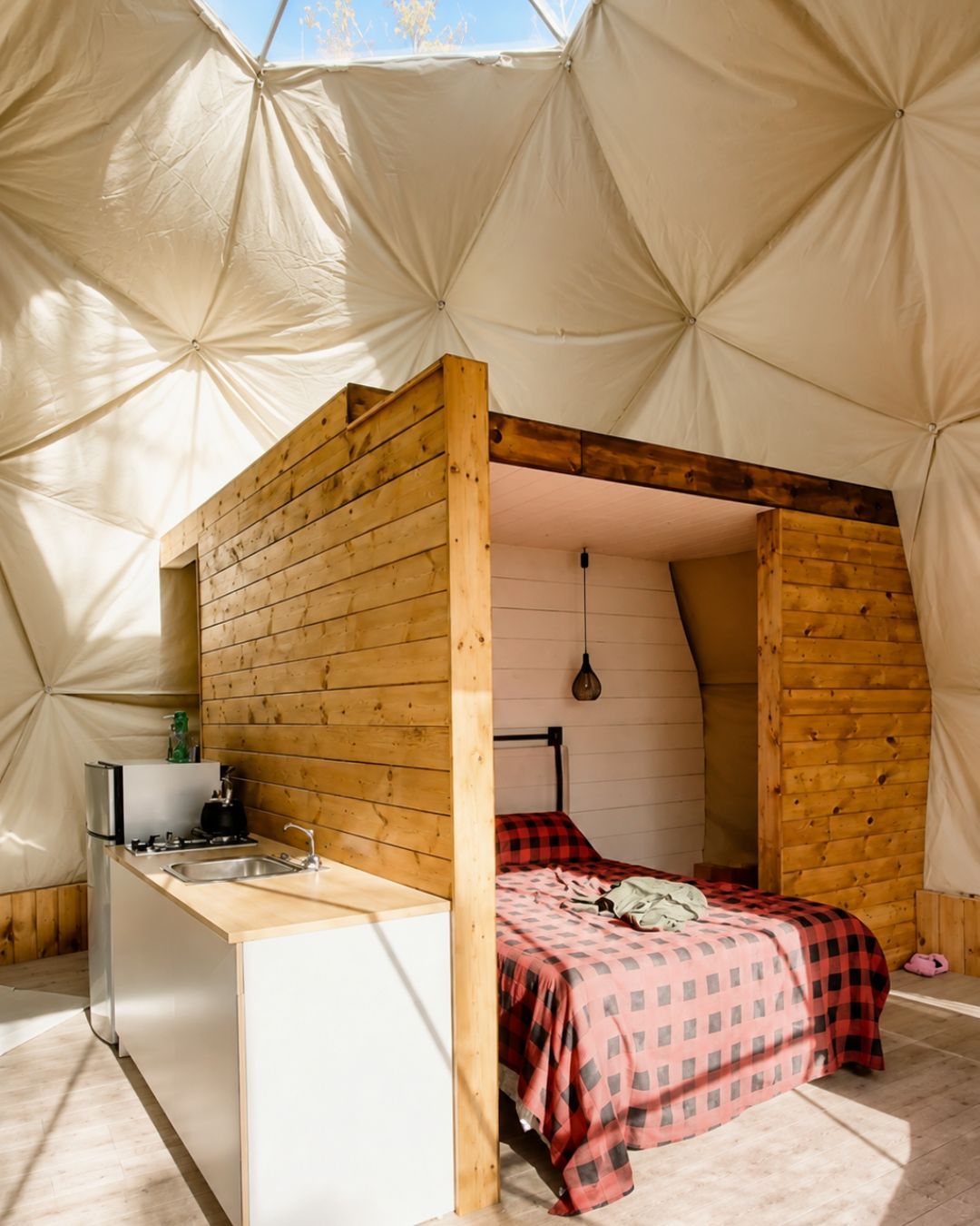 Cozy Geodesic Dome Glamping Retreat